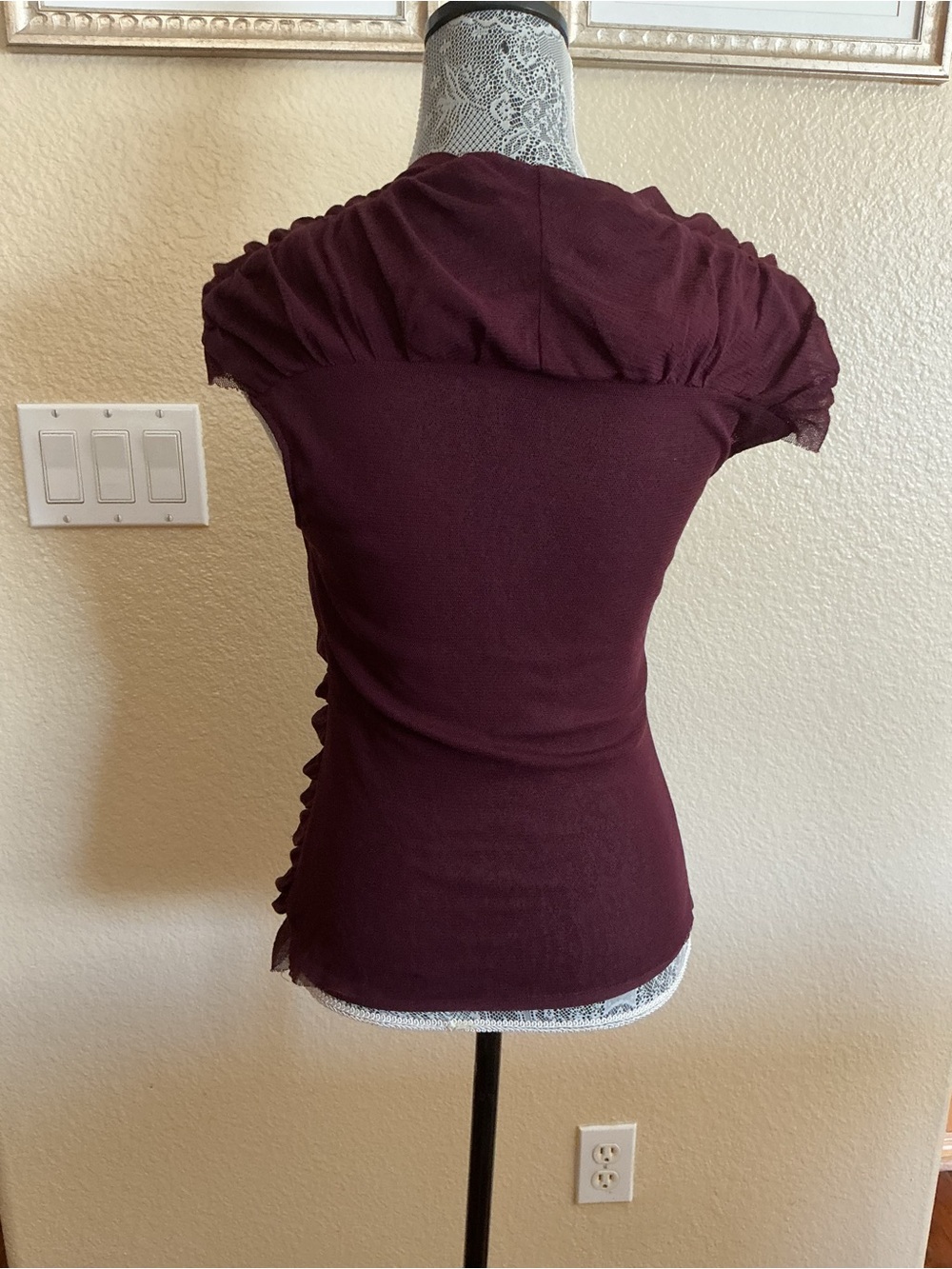 Anthropologie Deletta Burgundy Asymmetrical Off The Shoulder Mesh Top - Picture 5 of 10